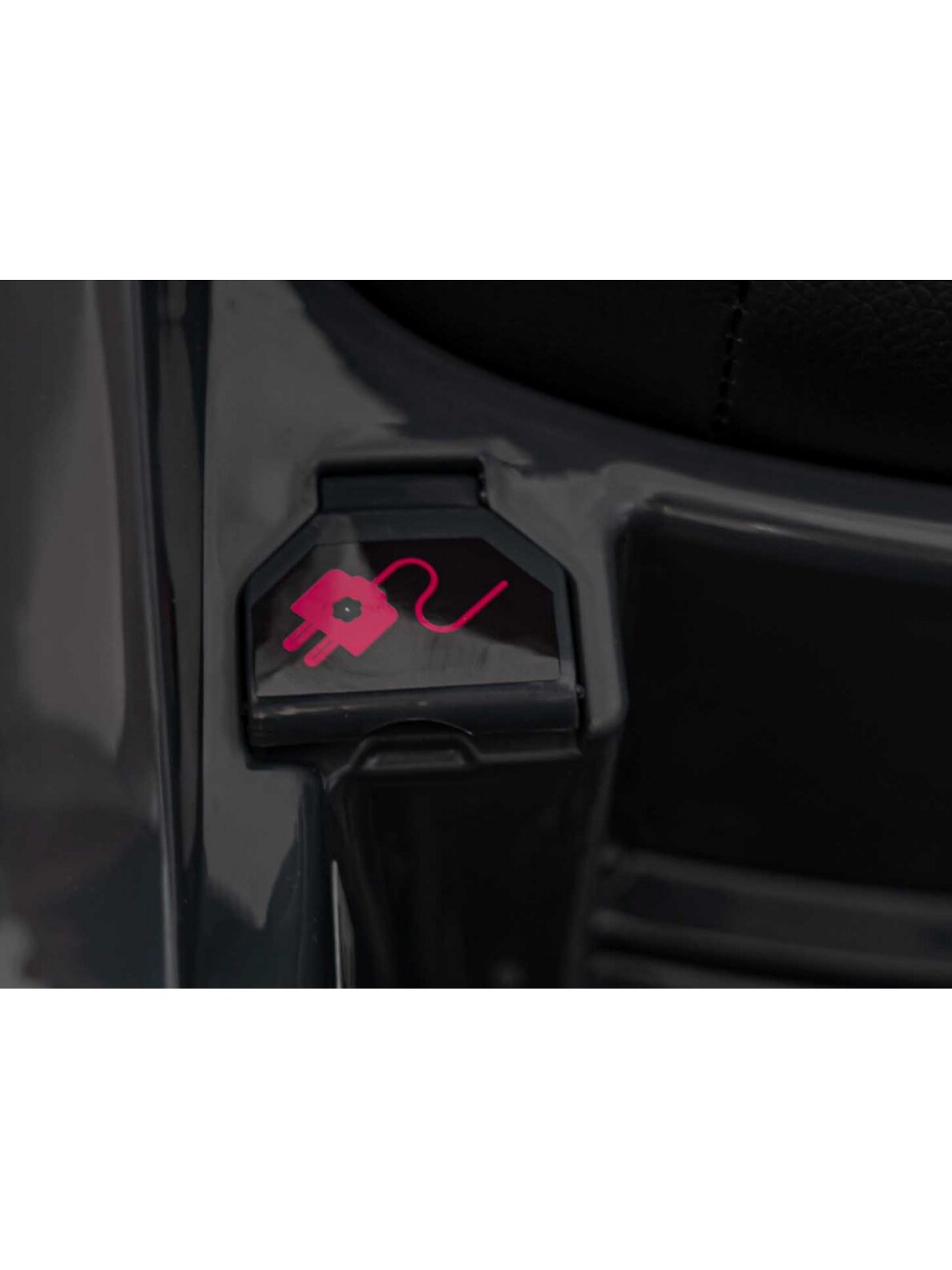 Audi RSQ E-TRON Pilka Elektromobilis vaikams 16