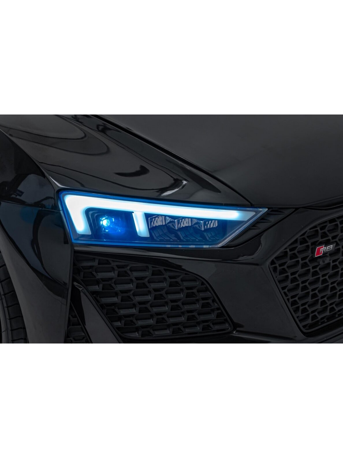 Audi Spyder R8 LIFT Elektromobilis vaikams Juoda 35 Audi Spyder R8 LIFT Elektromobilis vaikams Juoda 35