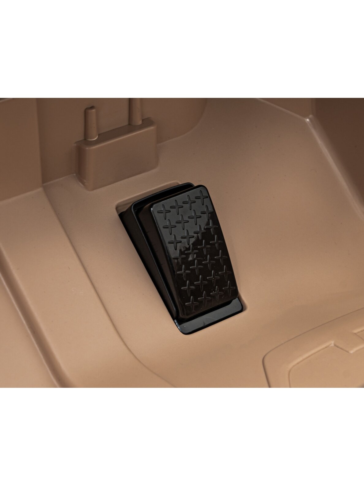 BMW I4 Gold 10