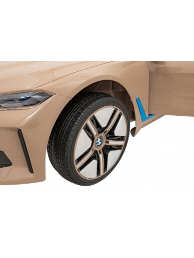 BMW I4 Gold 13