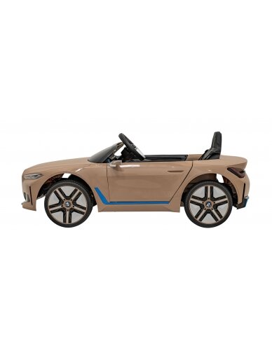 BMW I4 Gold 3