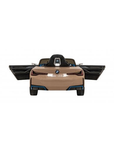BMW I4 Gold 5