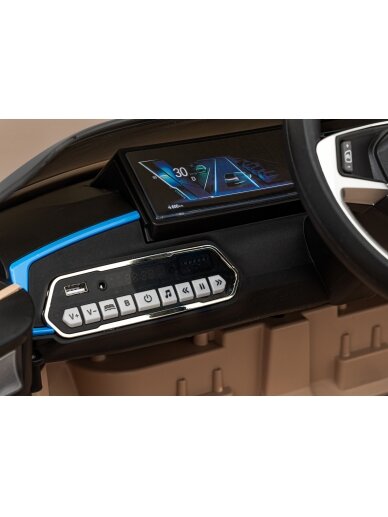 BMW I4 Gold 9