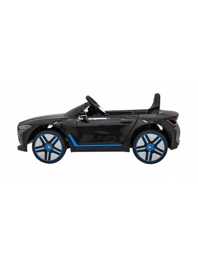 BMW I4 juodas 3