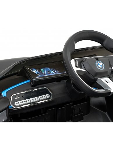 BMW I4 juodas 9