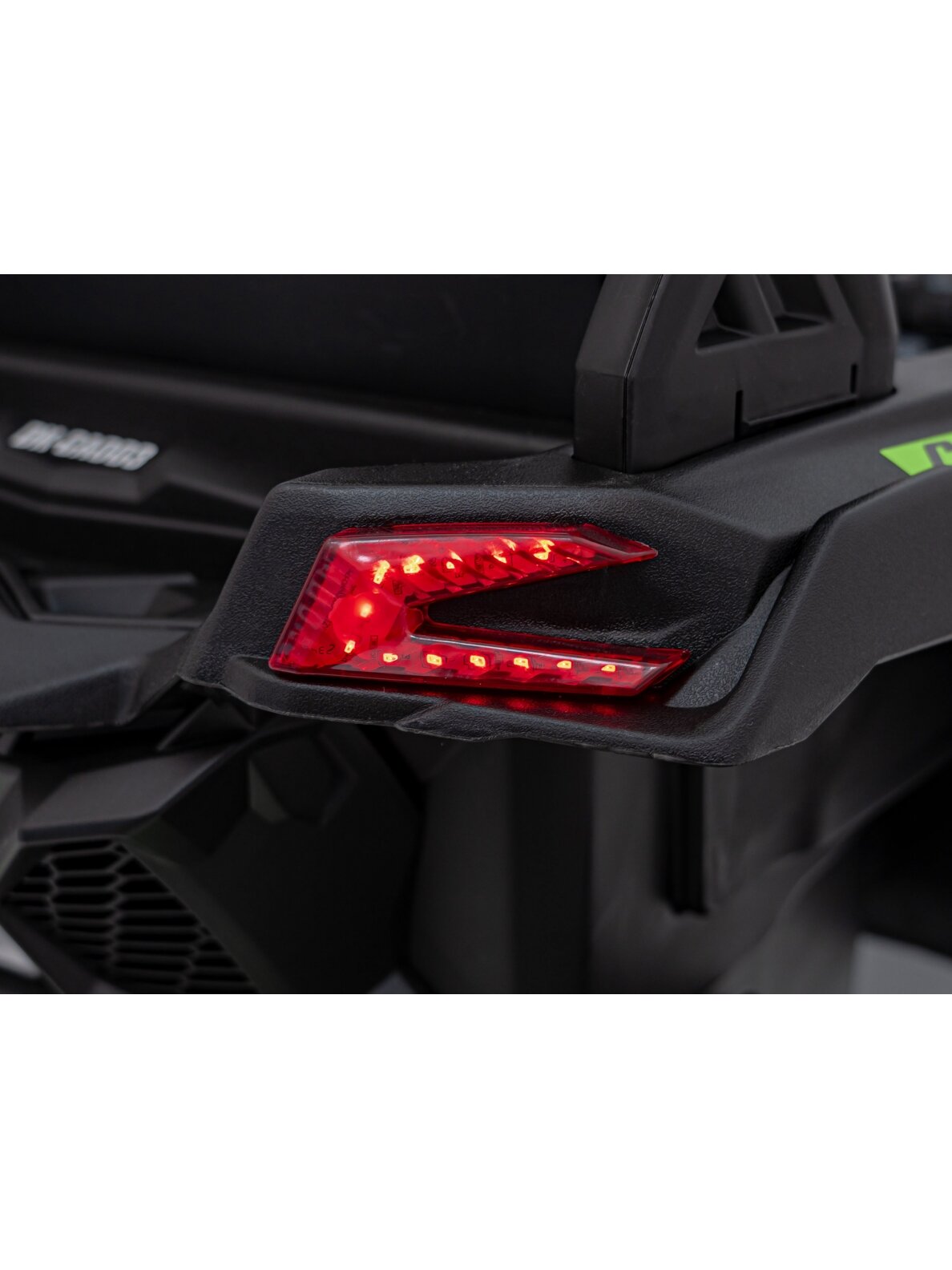 Elektromobilis vaikams ATV CAN-AM Maverick Green 13 Elektromobilis vaikams ATV CAN-AM Maverick Green 13