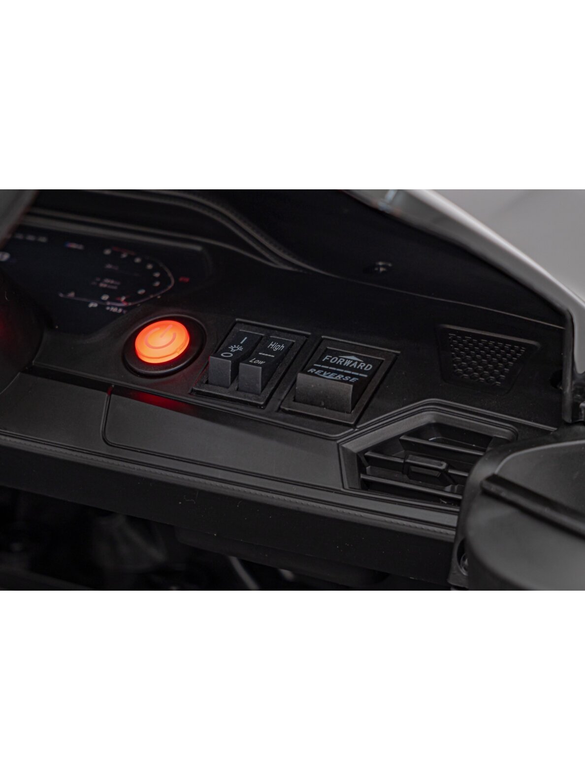 Elektromobilis vaikams BMW M4 Black 10 Elektromobilis vaikams BMW M4 Black 10