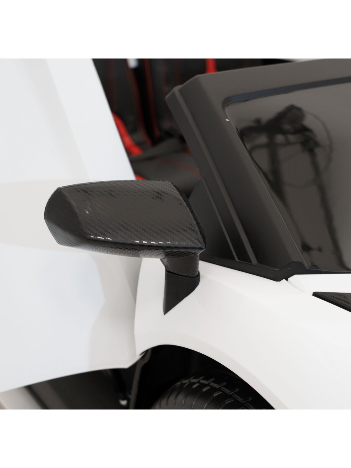 Elektromobilis vaikams Lamborghini Aventador SV White 11 Elektromobilis vaikams Lamborghini Aventador SV White 11