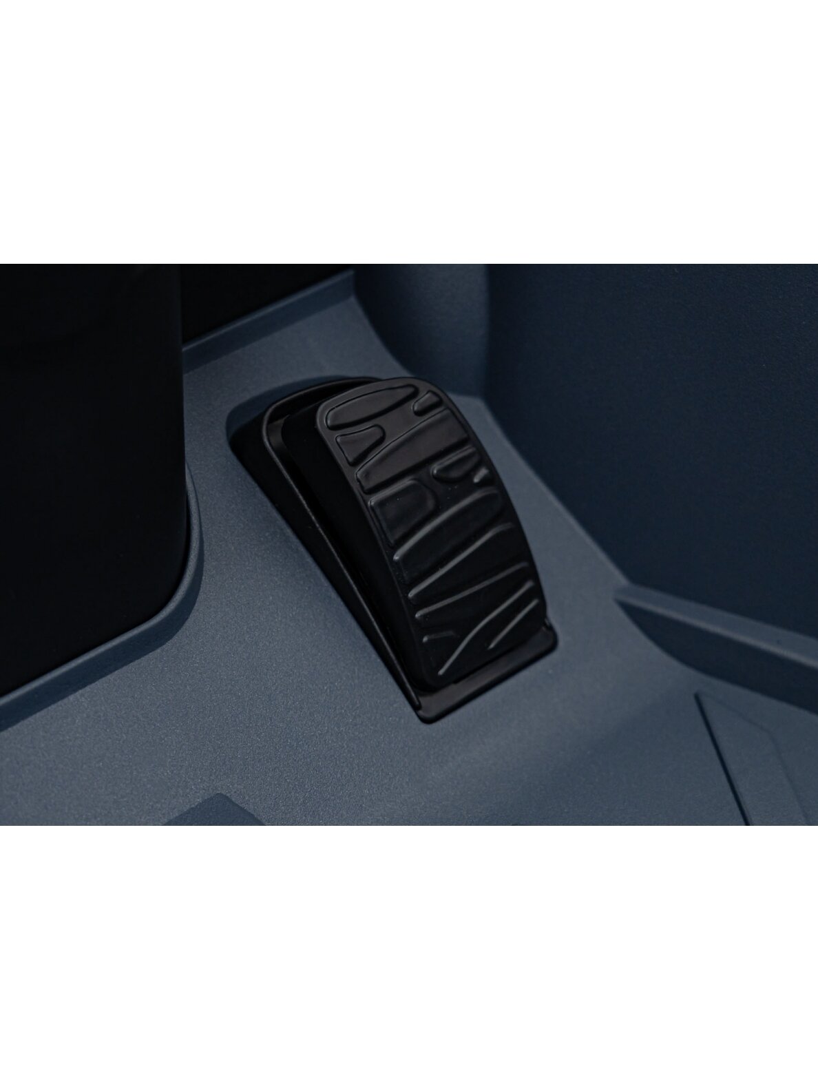 Elektromobilis vaikams Lamborghini Revuelto Gray 23