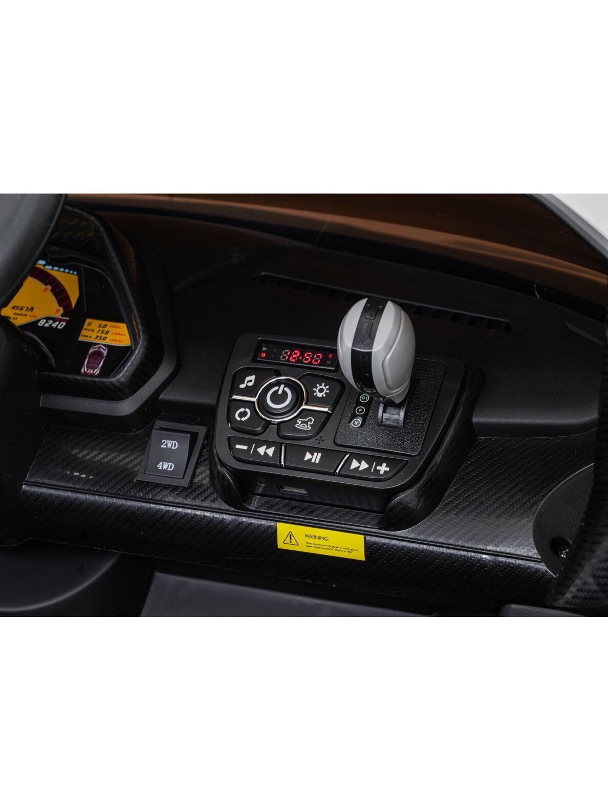 Elektromobilis vaikams Lamborghini VeneNe White 15 Elektromobilis vaikams Lamborghini VeneNe White 15
