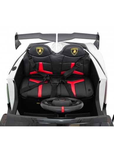 Elektromobilis vaikams Lamborghini VeneNe White 18 Elektromobilis vaikams Lamborghini VeneNe White 18