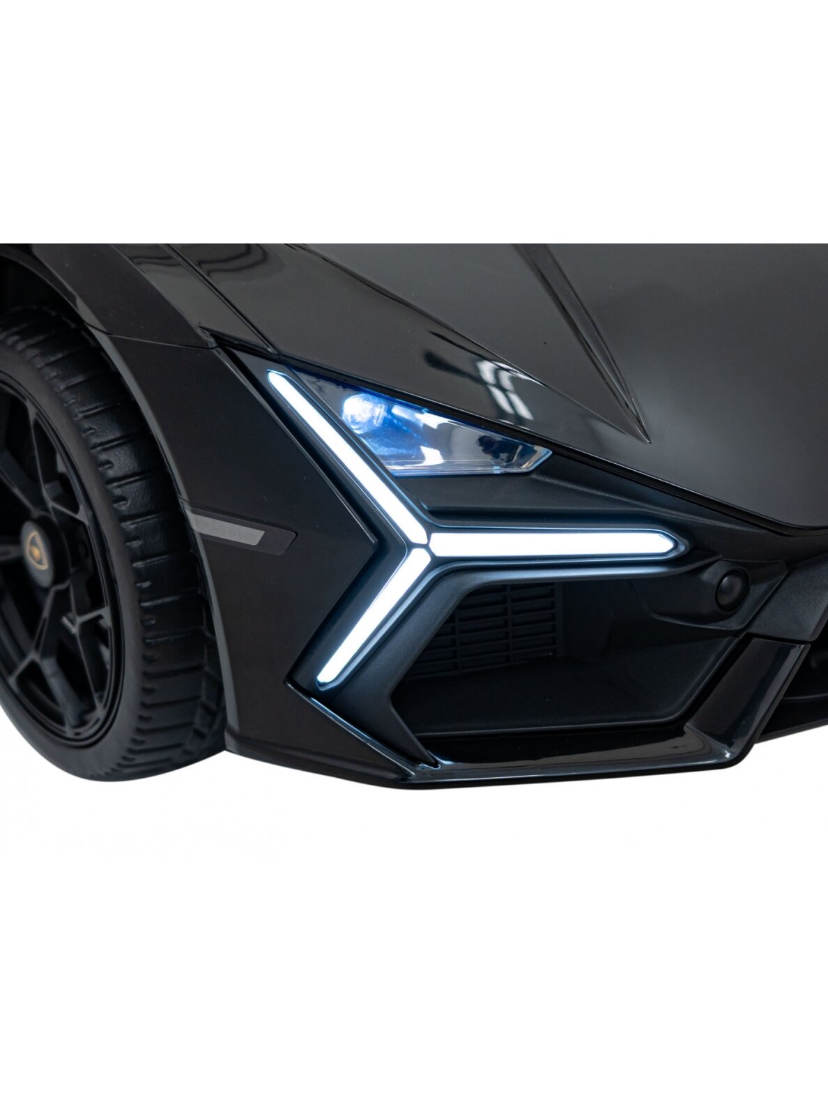Lamborghini Revuelto Juoda Elektromobilis vaikams 21 Lamborghini Revuelto Juoda Elektromobilis vaikams 21