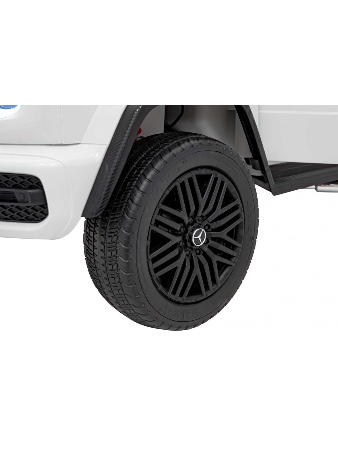 Mercedes Benz G63 AMG XXL Elektromobilis vaikams Balta 12 Mercedes Benz G63 AMG XXL Elektromobilis vaikams Balta 12