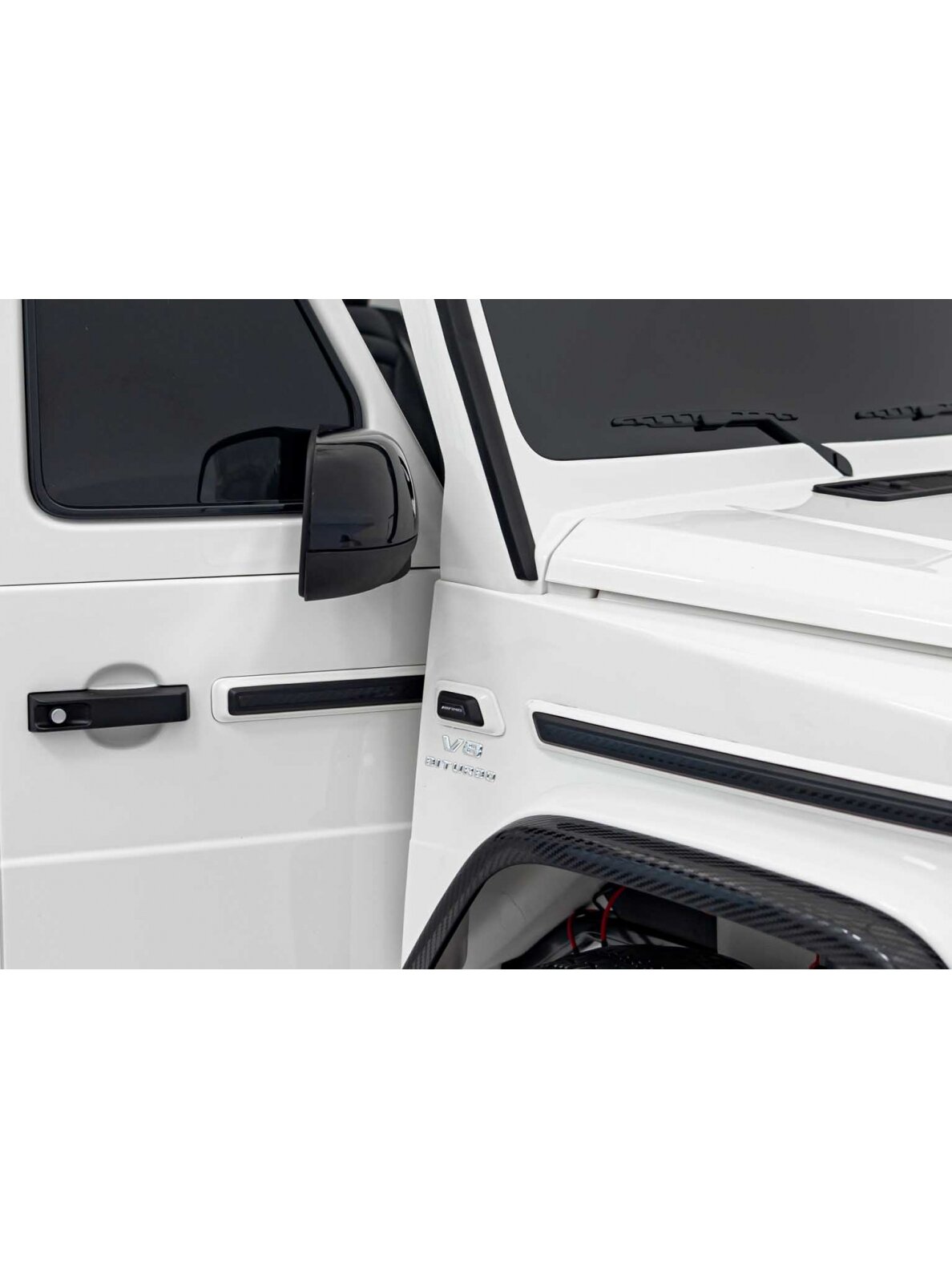 Mercedes Benz G63 AMG XXL Elektromobilis vaikams Balta 15 Mercedes Benz G63 AMG XXL Elektromobilis vaikams Balta 15