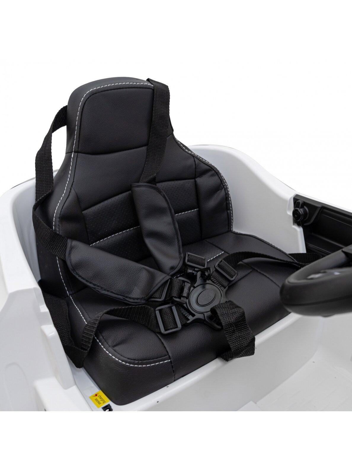 Mercedes Mercedes Benz AMG EQA Baltas 14