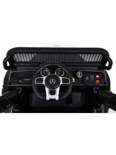 Mercedes BENZ UNIMOG 7