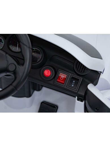 RUF CTR3 baltos spalvos Elektromobilis vaikams 1
